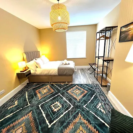 Apartment Smugglers - Sea Front - Parking - Sea Views - Balcony - 2 Luxury Kingsize Beds Saltburn-by-the-Sea